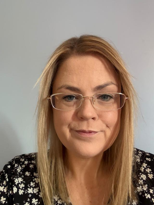 Miranda, English tutor